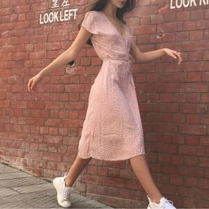 Brandy Melville Floral Pink Wrap Dress Mini Short Sleeve Knee Length Feminine